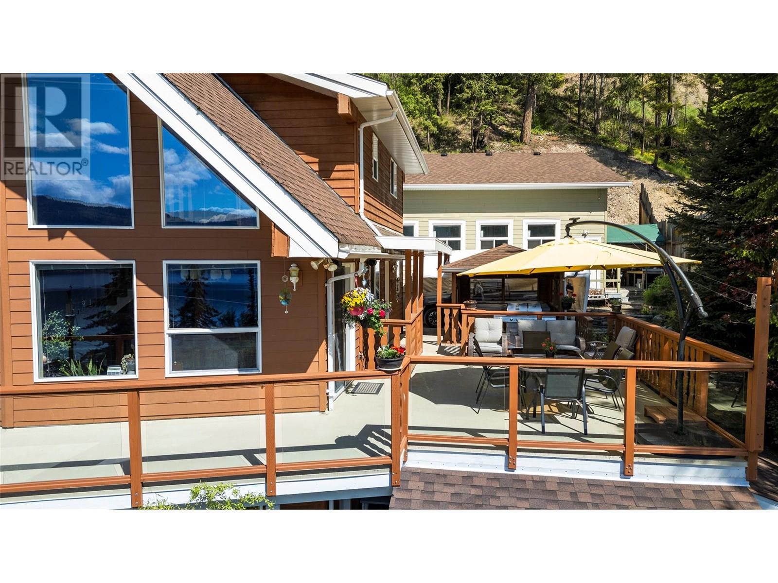 5261 Hlina Road, Celista, British Columbia  V0E 1M6 - Photo 46 - 10353737