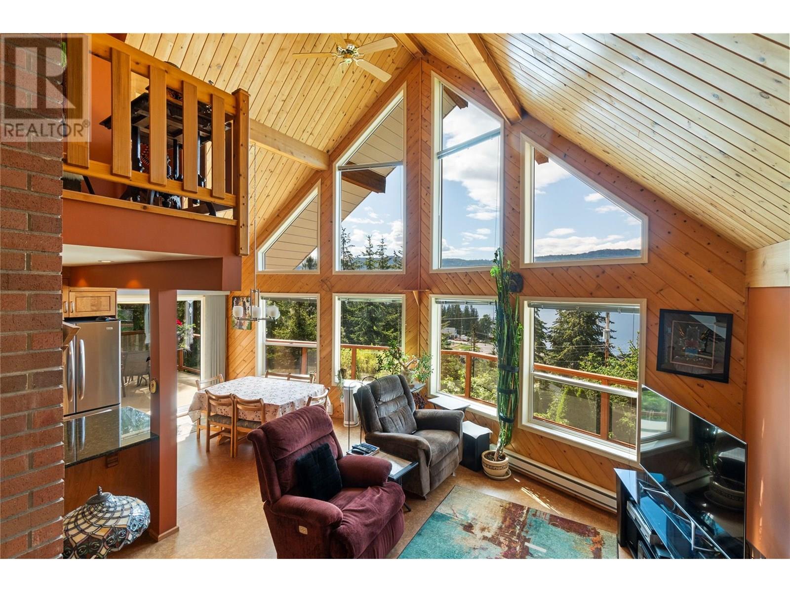 5261 Hlina Road, Celista, British Columbia  V0E 1M6 - Photo 26 - 10353737