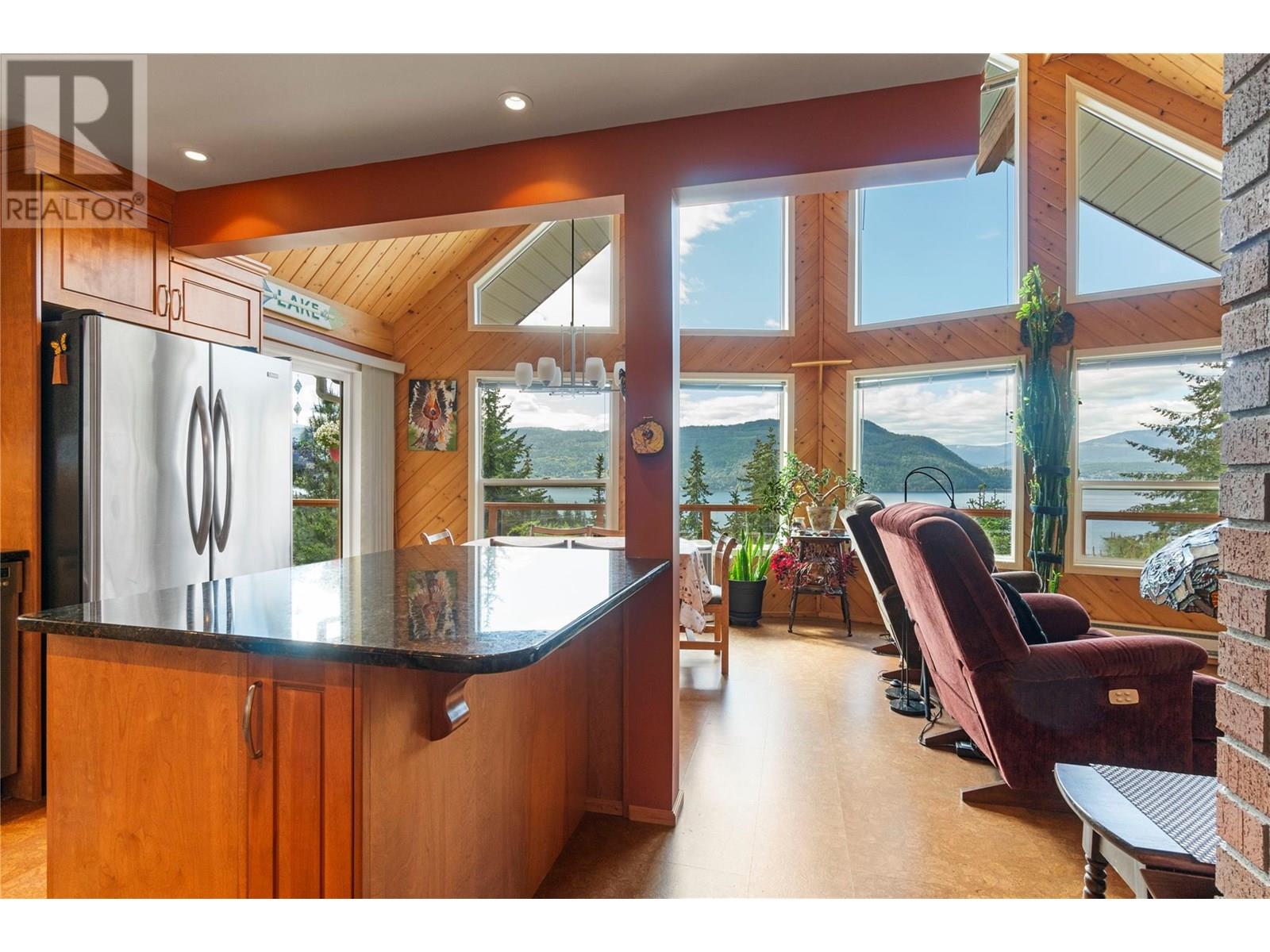 5261 Hlina Road, Celista, British Columbia  V0E 1M6 - Photo 5 - 10353737