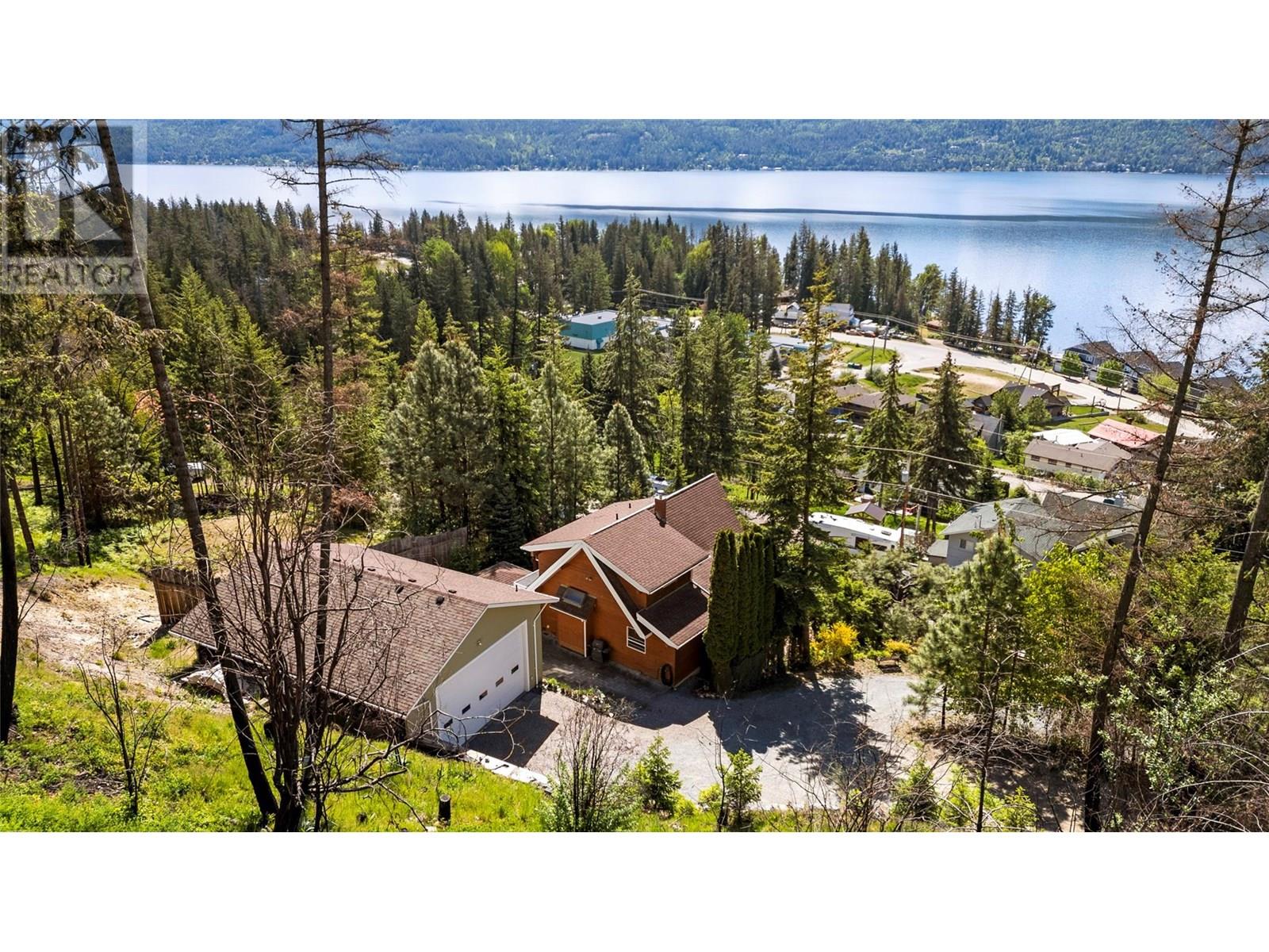 5261 Hlina Road, Celista, British Columbia  V0E 1M6 - Photo 2 - 10353737