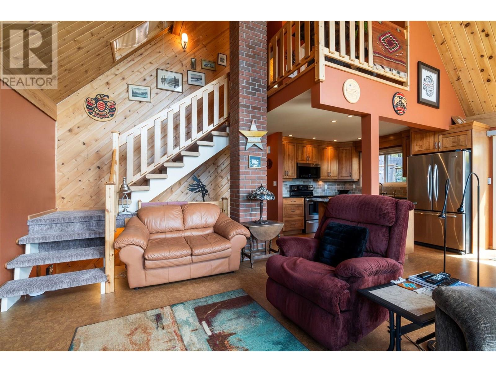 5261 Hlina Road, Celista, British Columbia  V0E 1M6 - Photo 12 - 10353737