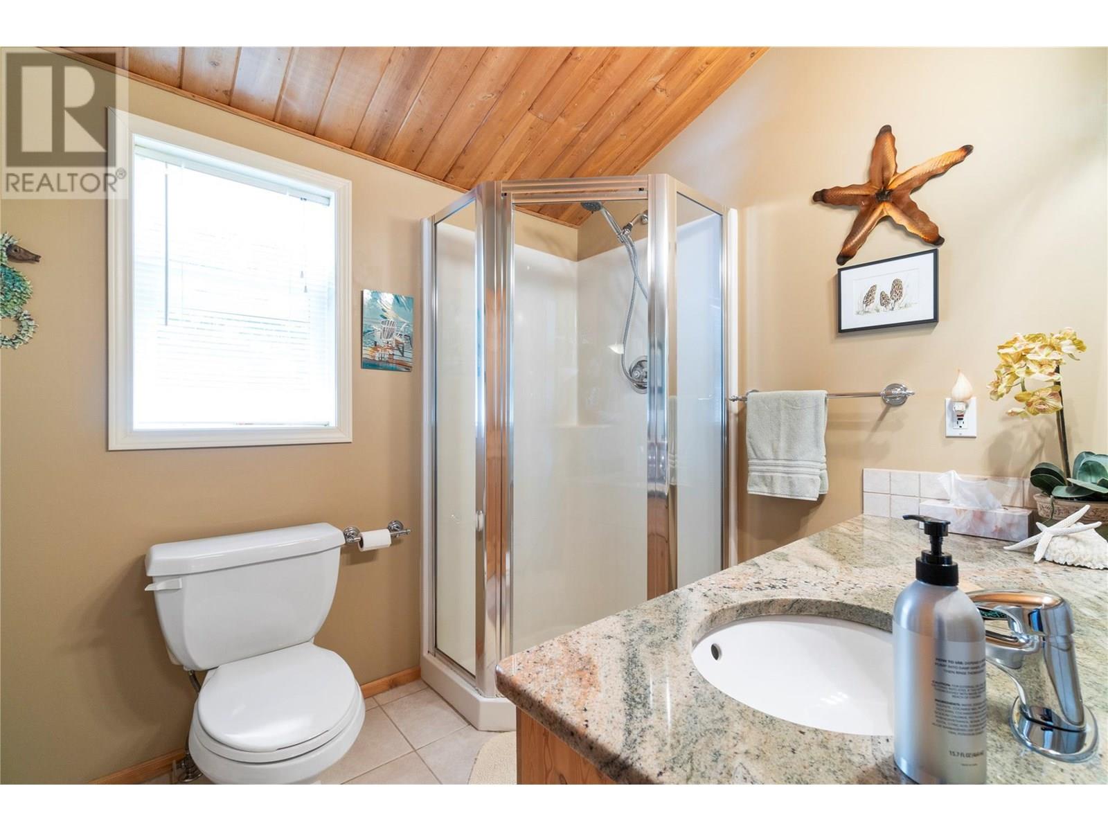 5261 Hlina Road, Celista, British Columbia  V0E 1M6 - Photo 27 - 10353737
