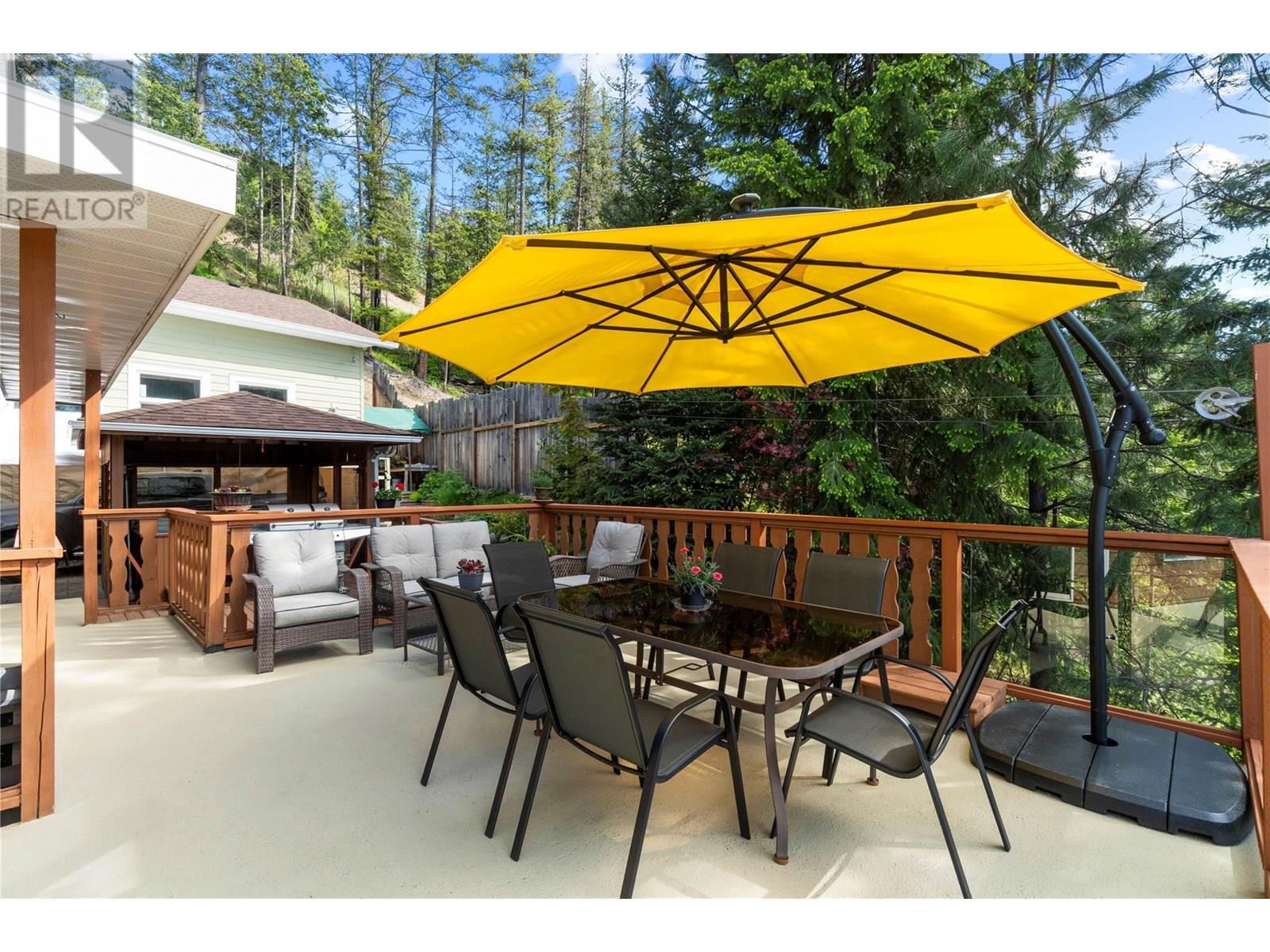 5261 Hlina Road, Celista, British Columbia  V0E 1M6 - Photo 52 - 10353737