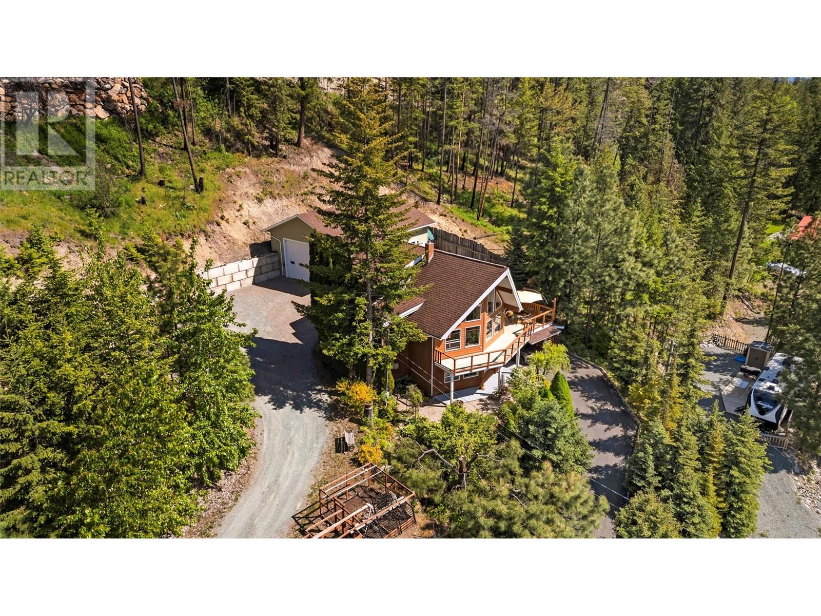 5261 Hlina Road, Celista, British Columbia  V0E 1M6 - Photo 44 - 10353737