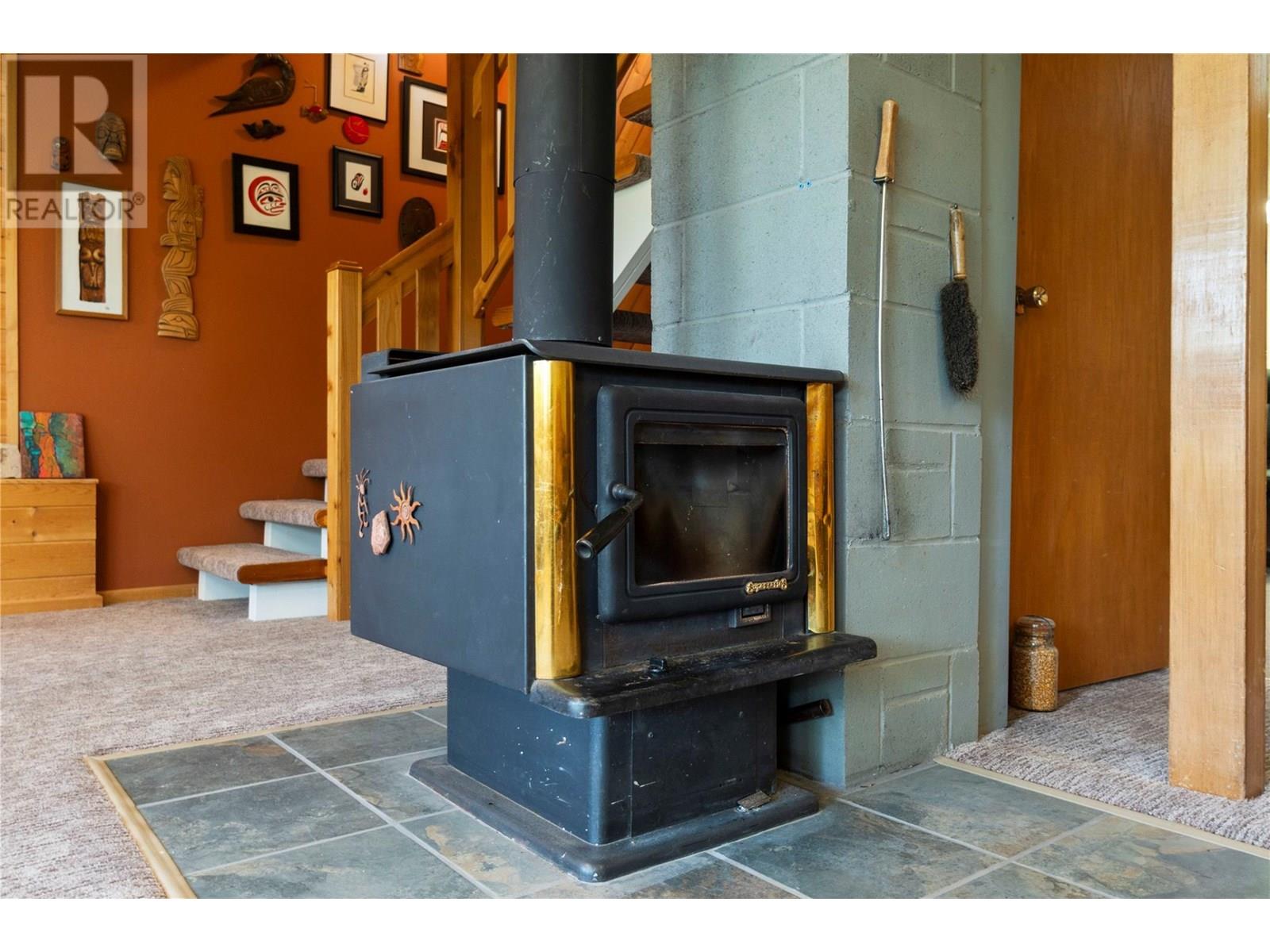 5261 Hlina Road, Celista, British Columbia  V0E 1M6 - Photo 43 - 10353737