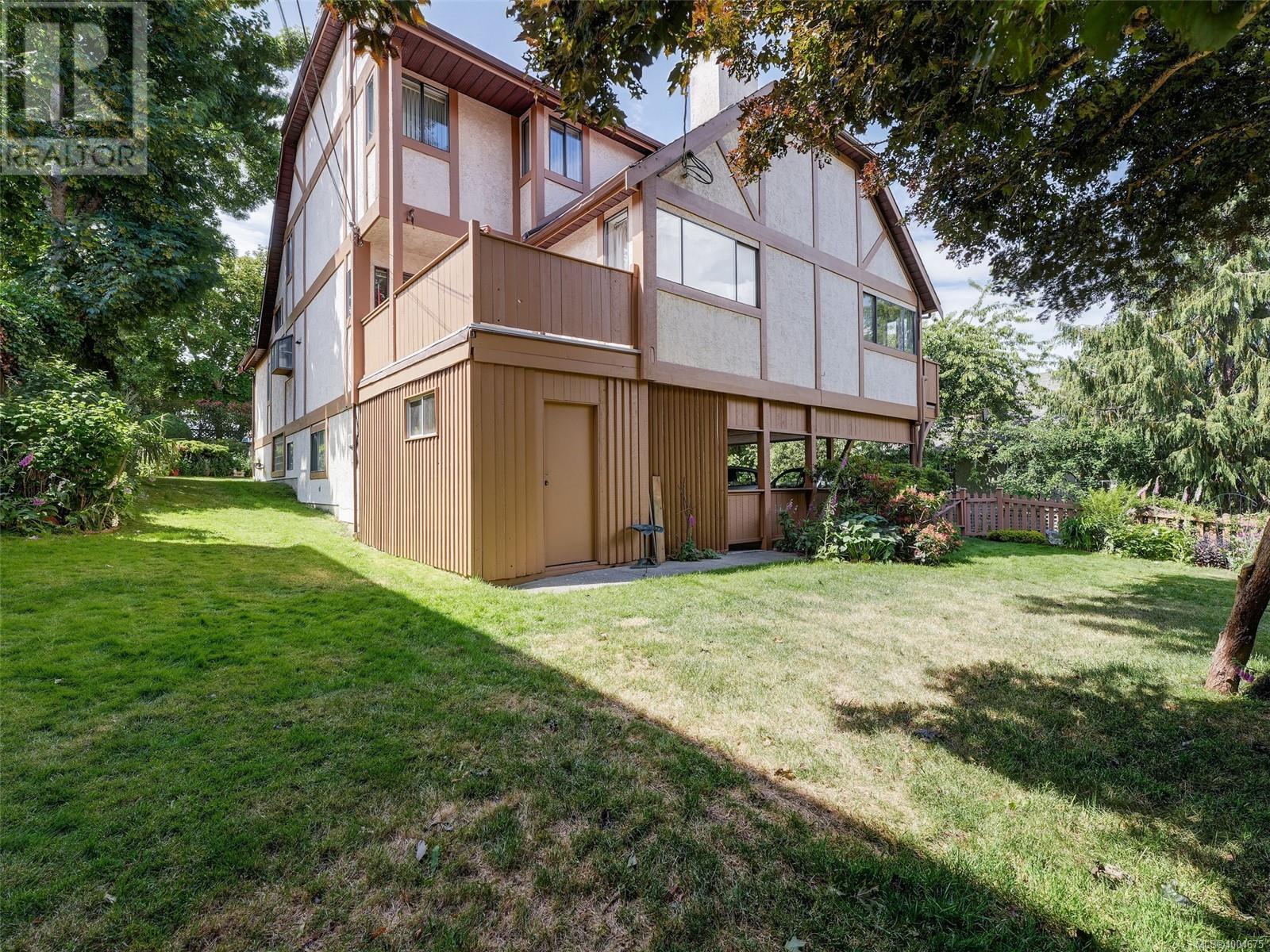 Property at 1335 Rudlin St image 4