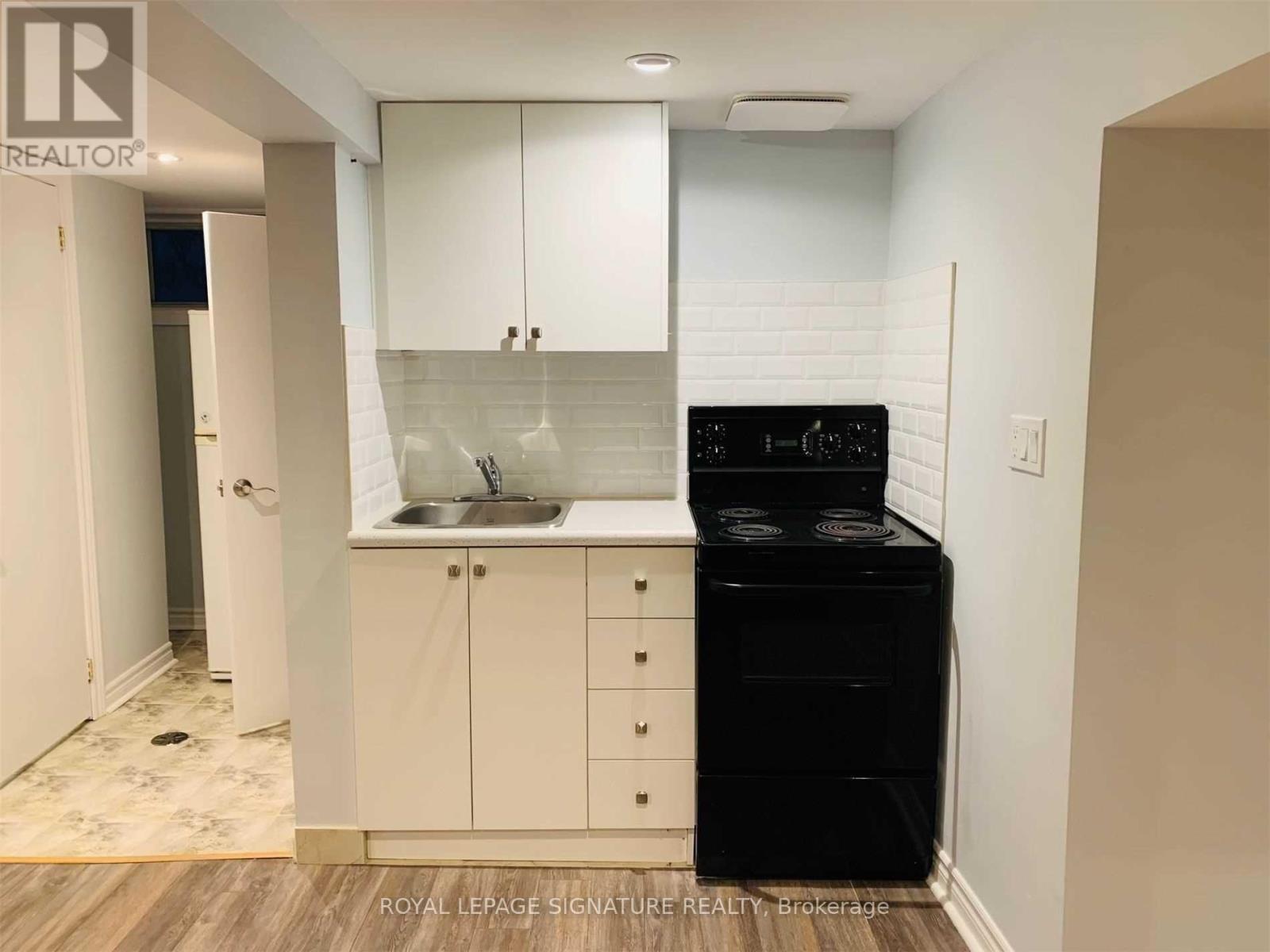 Lower - 101 Woodfern Drive, Toronto, Ontario  M1K 2L4 - Photo 1 - E12236673