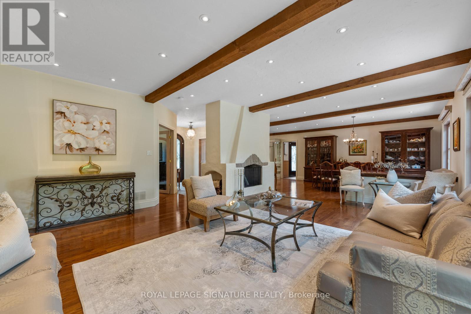 Property at 30 KINGSWOOD DRIVE image 3
