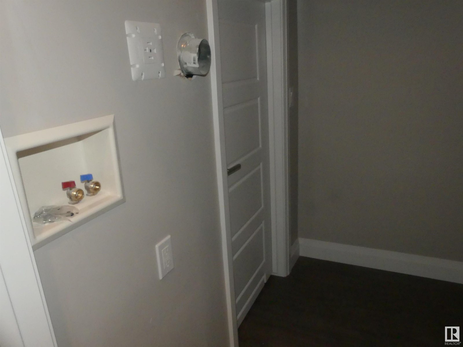 628 Ortona Wy Nw Nw, Edmonton, Alberta  T5E 6S9 - Photo 37 - E4444271