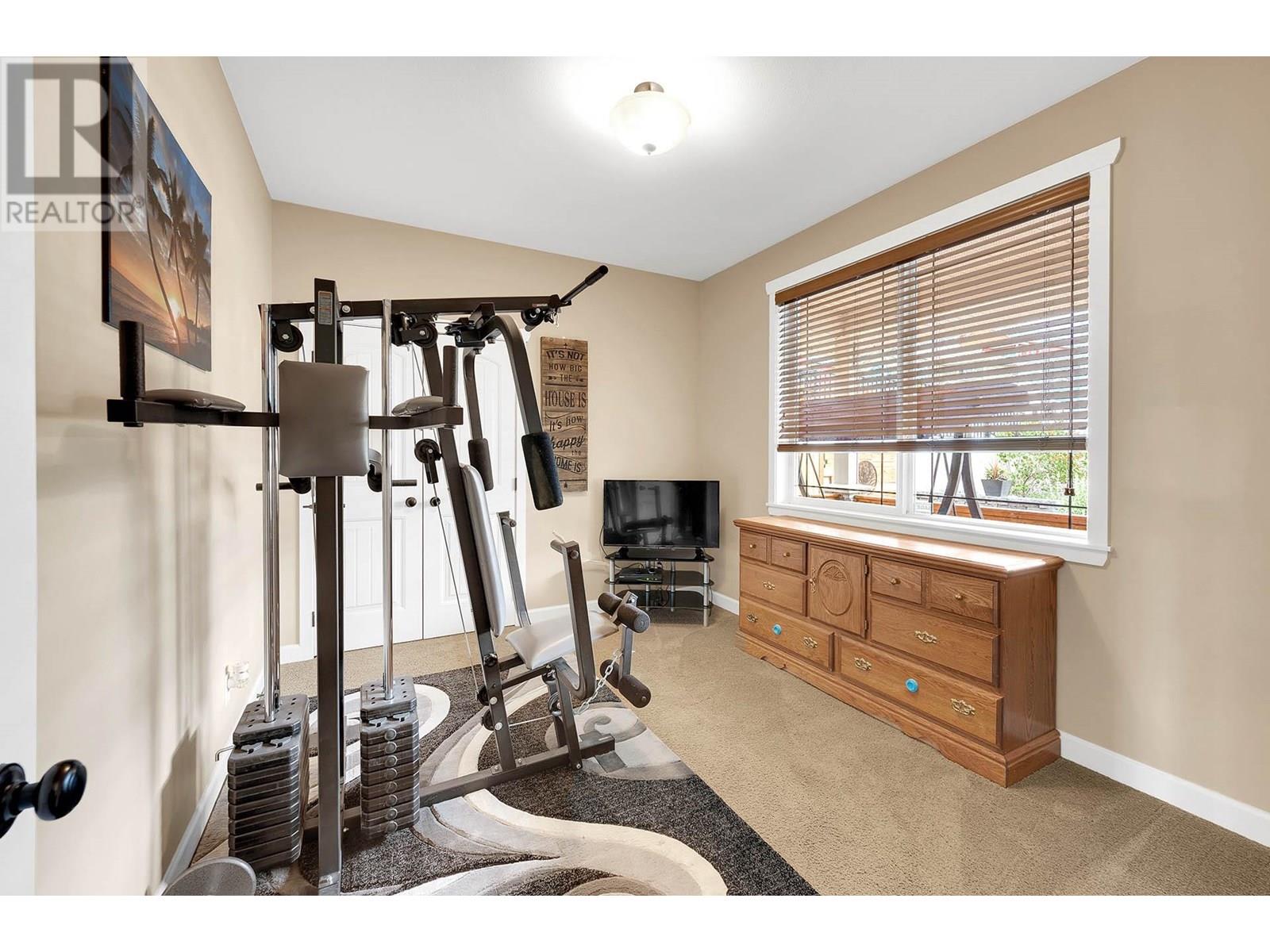 Property at 662 MONARCH Drive image 5