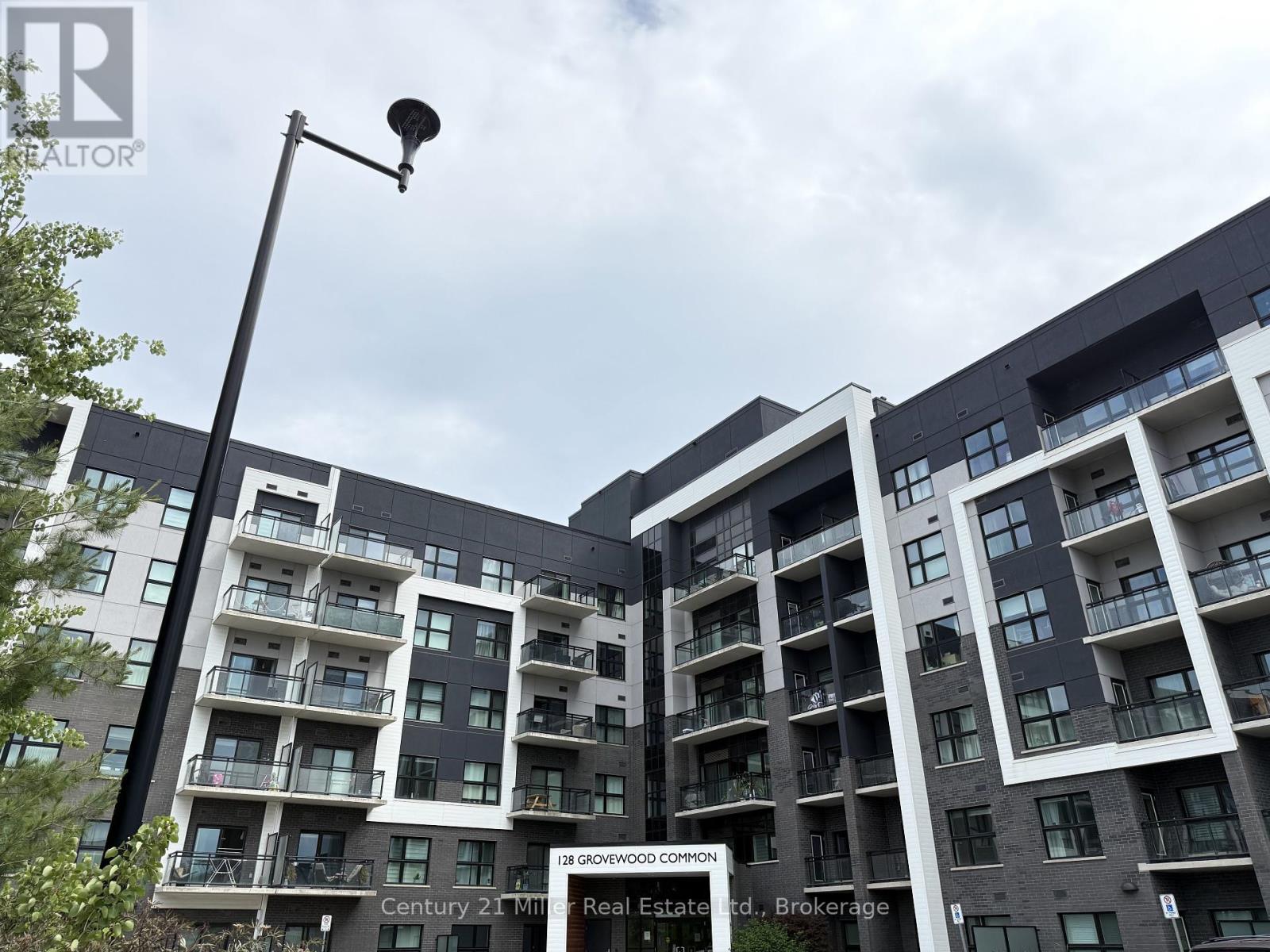 621 - 128 GROVEWOOD COMMON, Oakville, Ontario