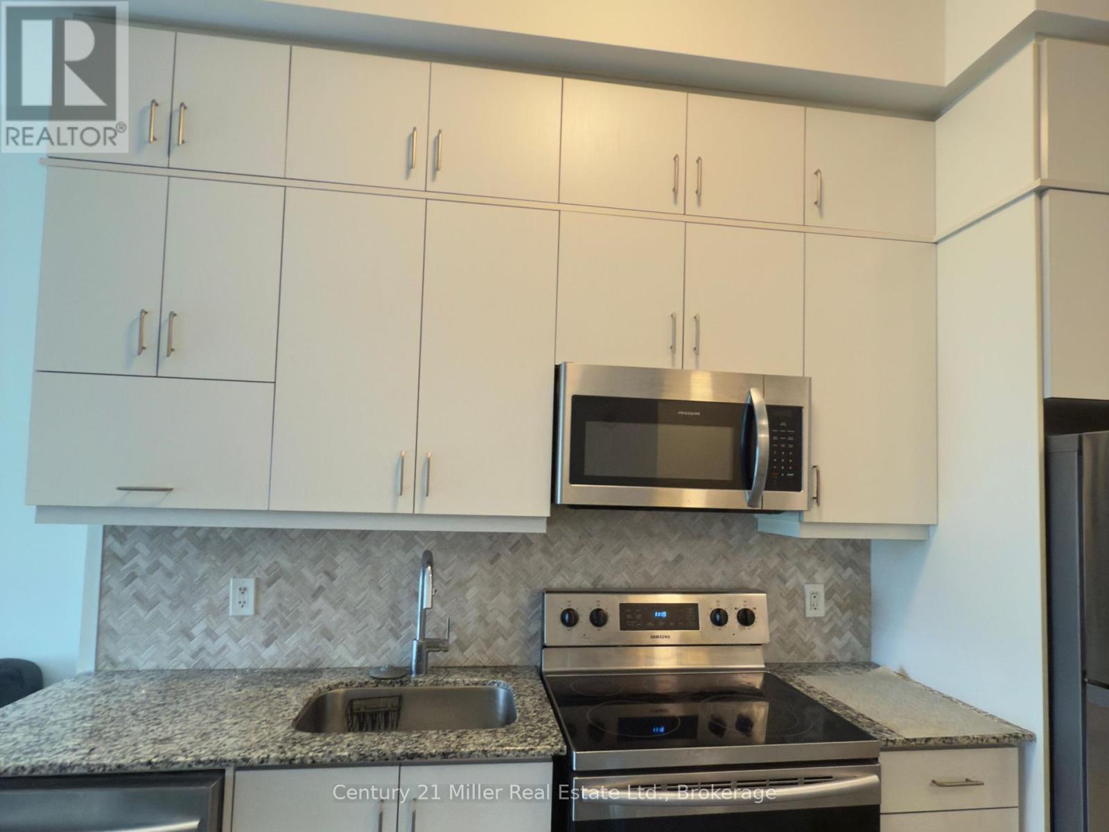 621 - 128 Grovewood Common, Oakville, Ontario  L6H 0X3 - Photo 9 - W12241163