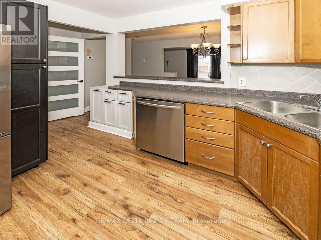 - - 3024 Fairlea Crescent, Ottawa, Ontario  K1V 8T7 - Photo 8 - X12245549