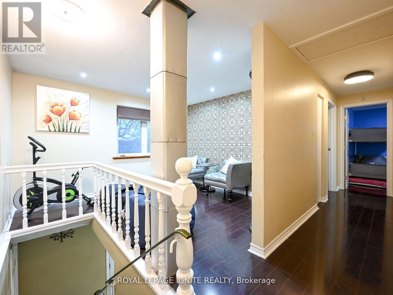 7141 Harwick Drive, Mississauga (Malton), Ontario  L4T 3A5 - Photo 21 - W12245436