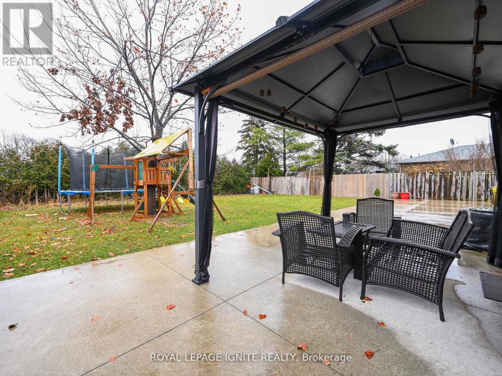 7141 Harwick Drive, Mississauga (Malton), Ontario  L4T 3A5 - Photo 34 - W12245436