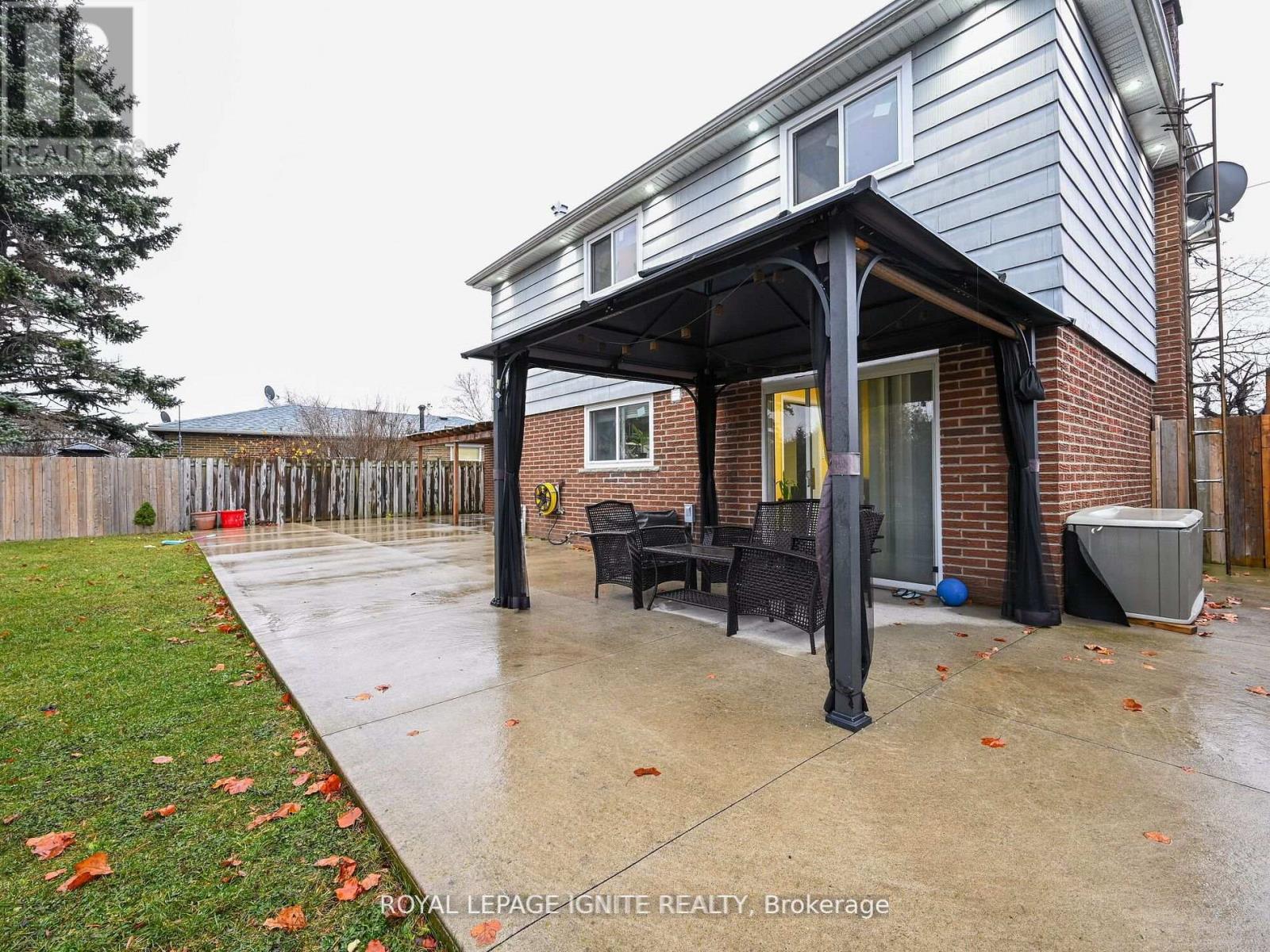 7141 Harwick Drive, Mississauga (Malton), Ontario  L4T 3A5 - Photo 35 - W12245436