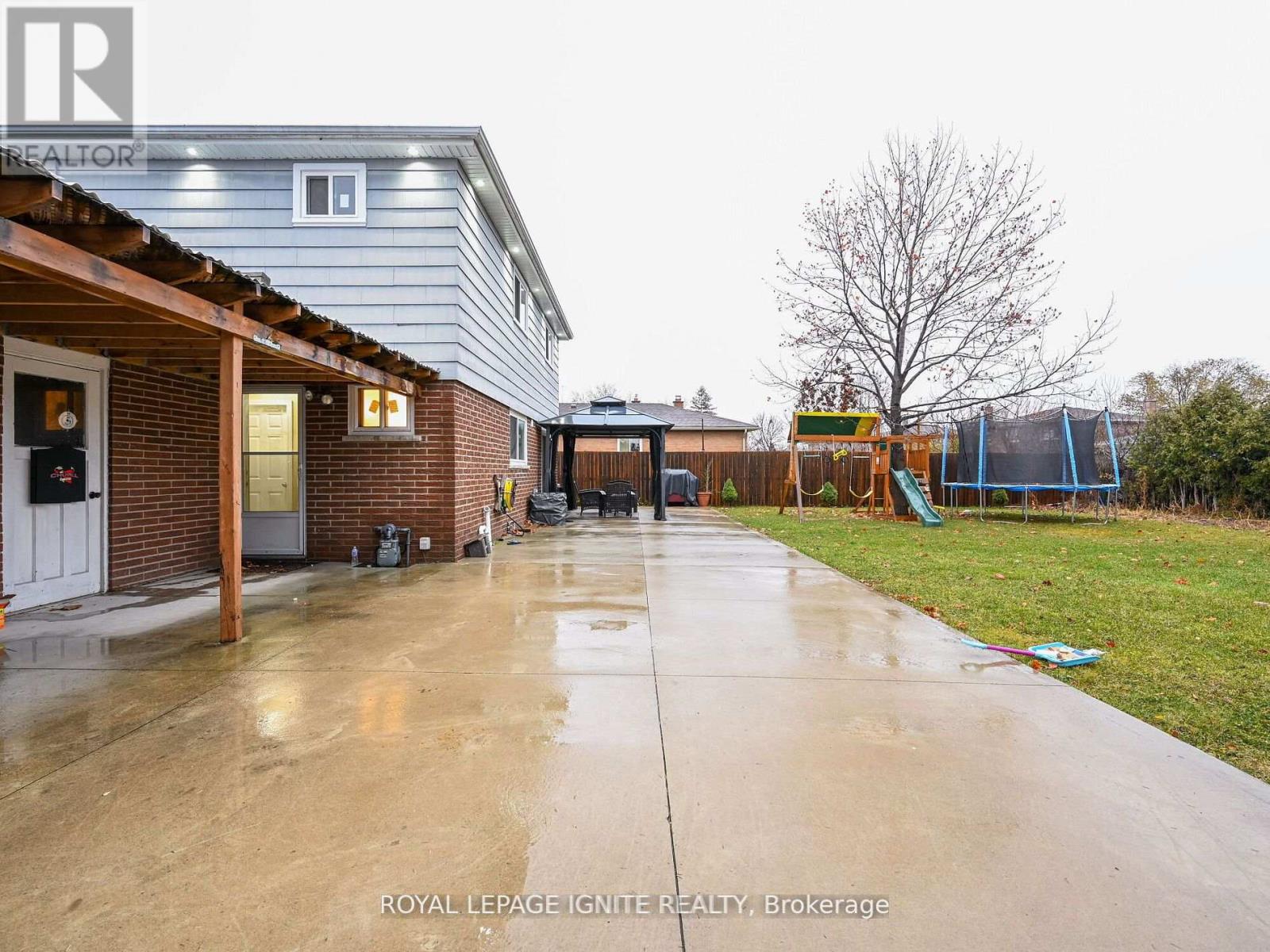 7141 Harwick Drive, Mississauga (Malton), Ontario  L4T 3A5 - Photo 36 - W12245436