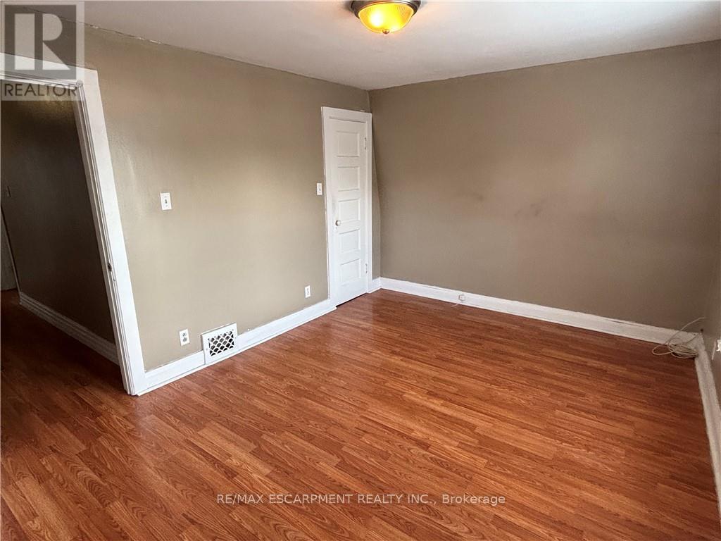 465 East Main Street, Welland, Ontario  L3B 3X7 - Photo 10 - X12244974