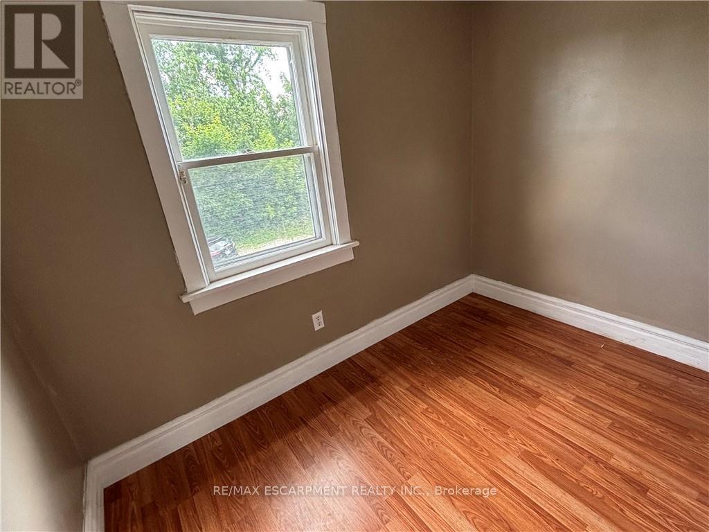 465 East Main Street, Welland, Ontario  L3B 3X7 - Photo 13 - X12244974