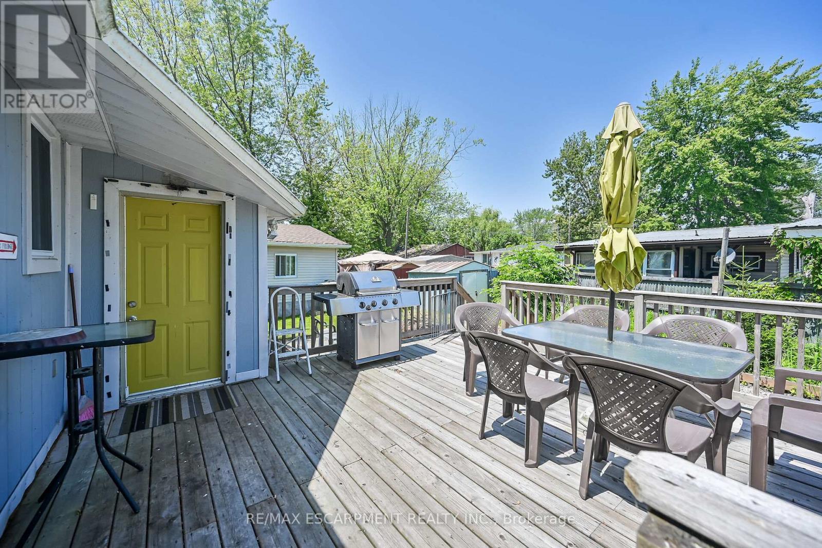1041 Lakeshore Road, Haldimand, Ontario  N0A 1P0 - Photo 24 - X12245442