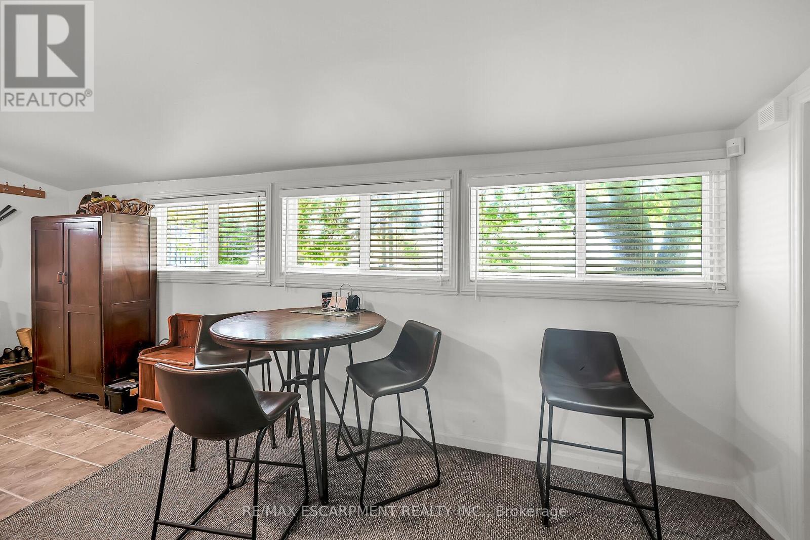 1041 Lakeshore Road, Haldimand, Ontario  N0A 1P0 - Photo 8 - X12245442