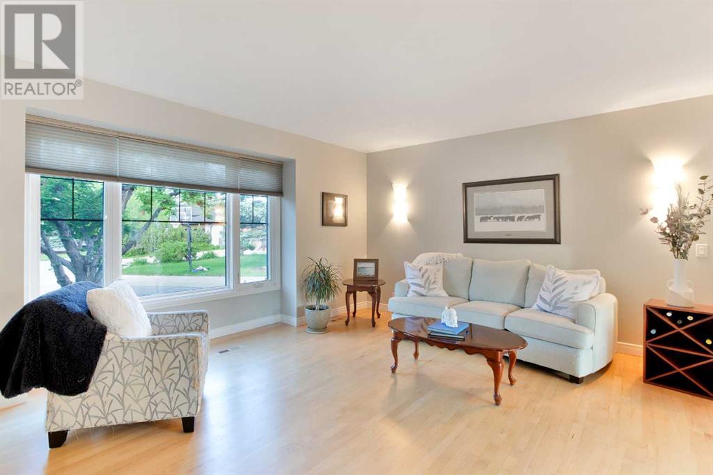 Property at 39 Canova Close SW image 5