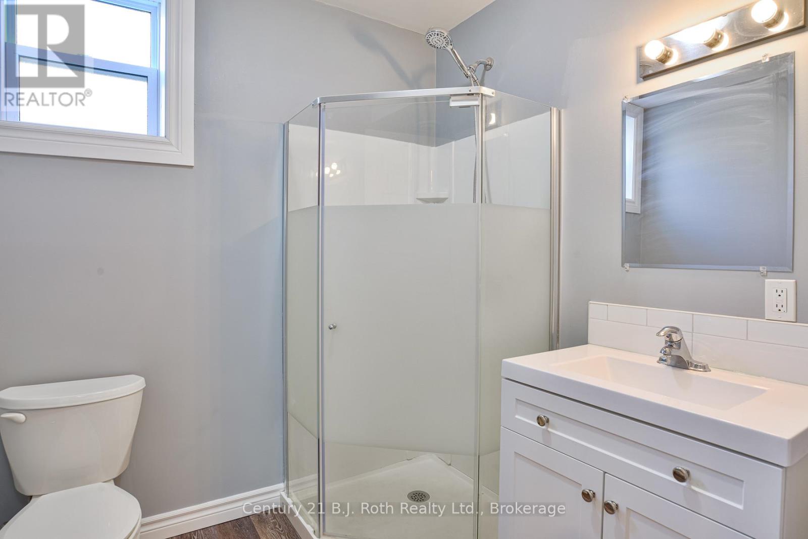 62 Dunlop Street, Orillia, Ontario  L3V 5P2 - Photo 16 - S12245595