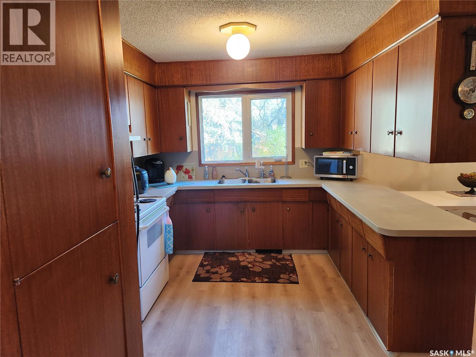1504 98th Street, Tisdale, Saskatchewan  S0E 1T0 - Photo 4 - SK993320