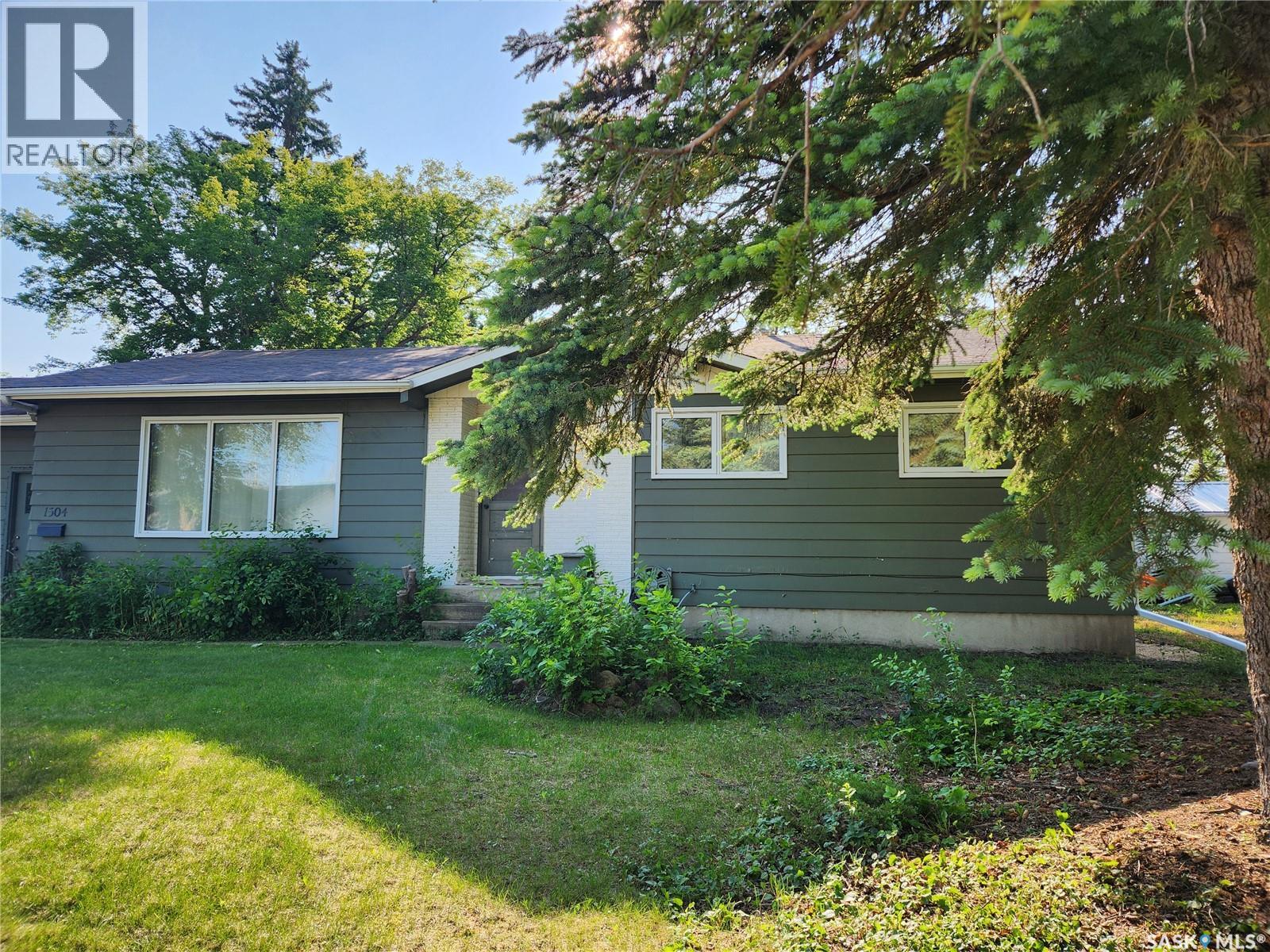 1504 98th Street, Tisdale, Saskatchewan  S0E 1T0 - Photo 2 - SK993320
