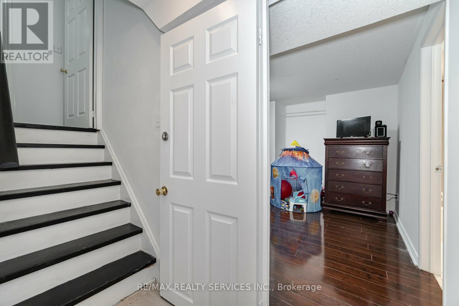 17 Dawes Road, Brampton, Ontario  L6X 0R8 - Photo 18 - W12245493