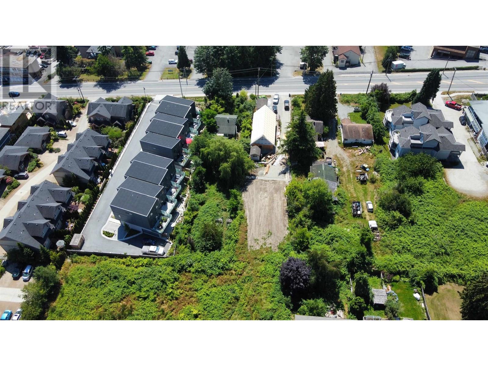 746 Gibsons Way, Gibsons, British Columbia  V0N 1V9 - Photo 4 - R3020101