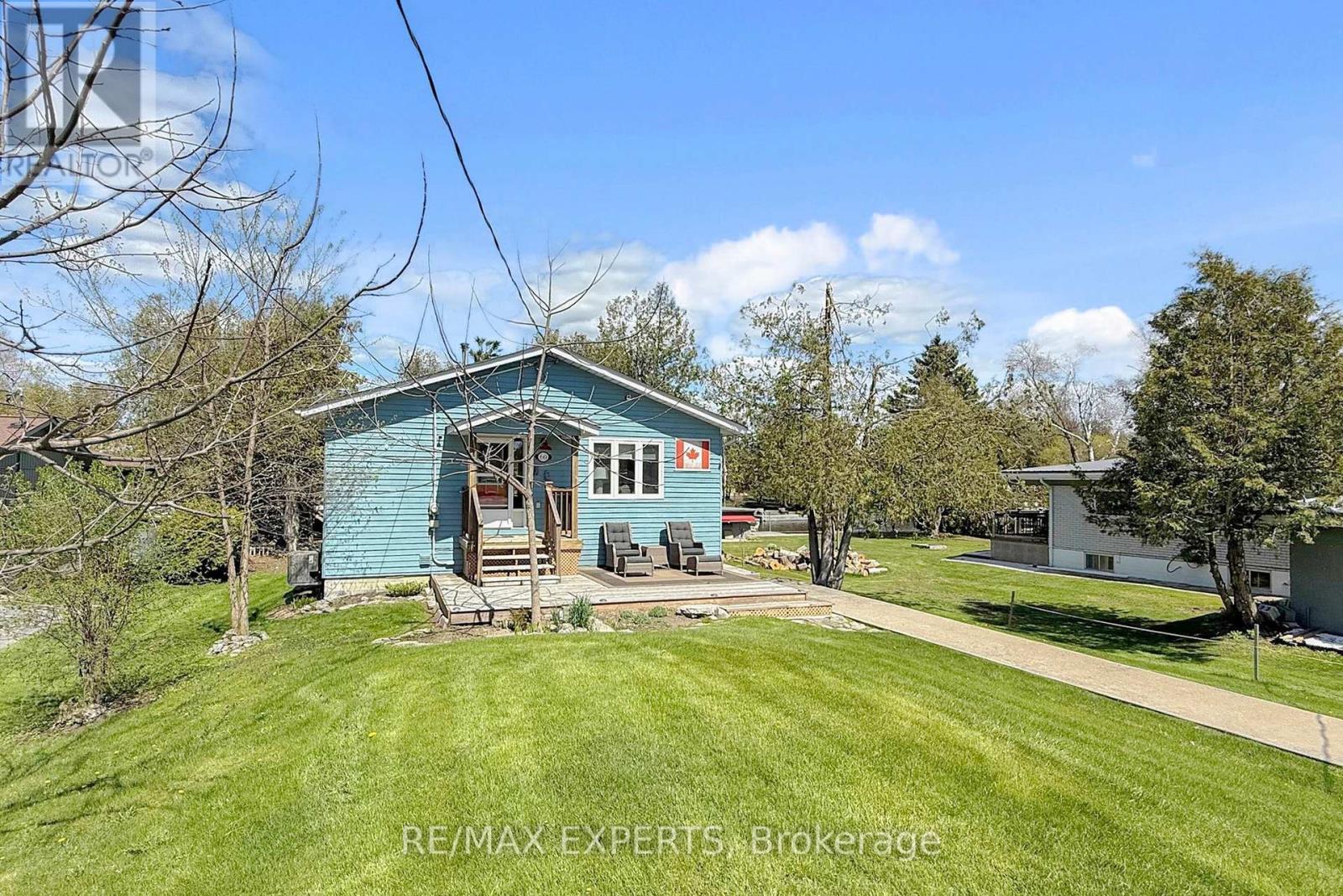 Property at 60 RIVER DRIVE image 2