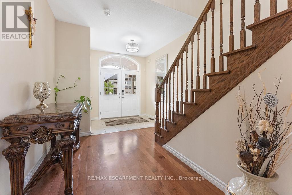 Property at 67 BELLROYAL CRESCENT image 3