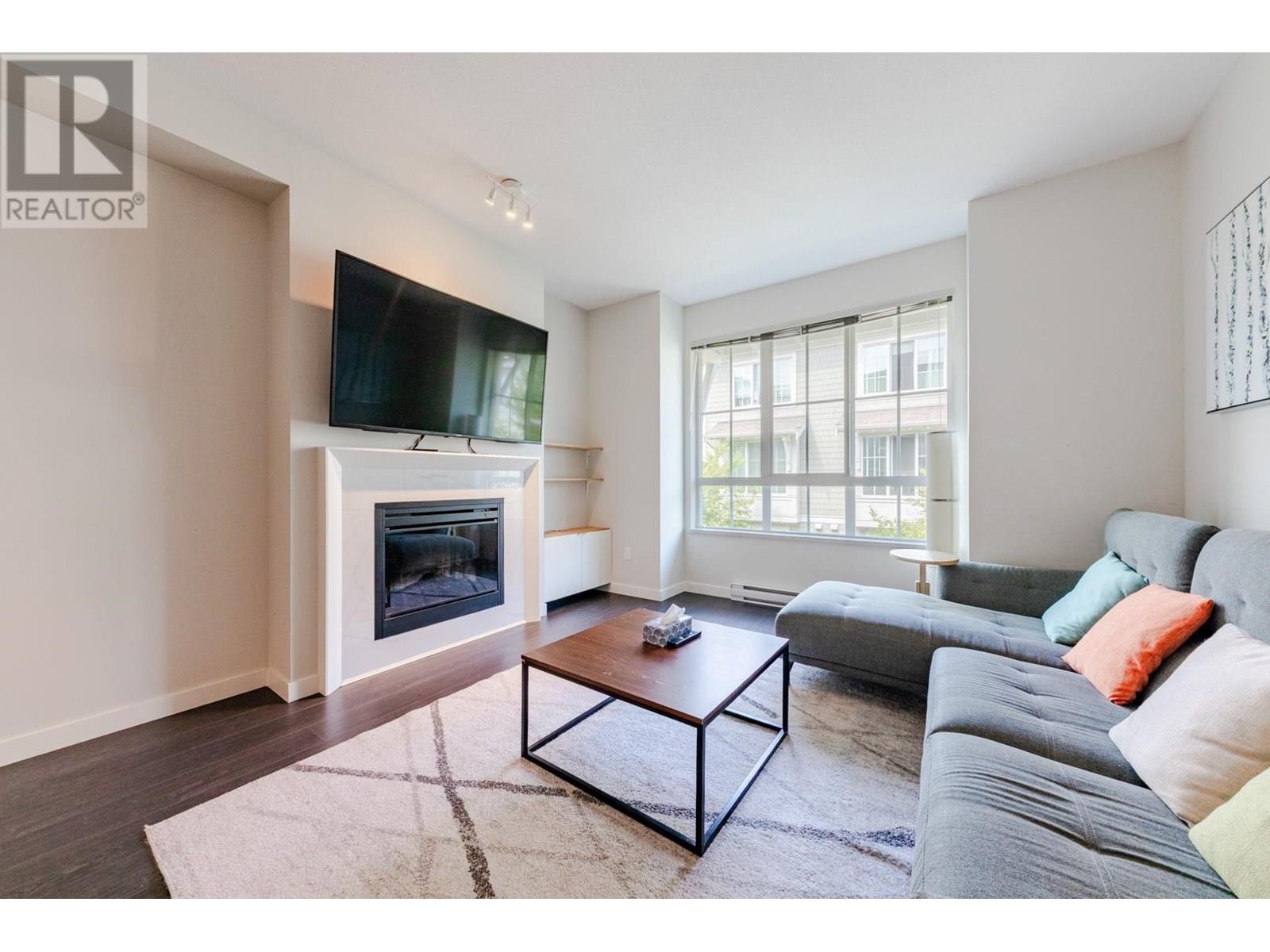 Property at 54 5510 ADMIRAL WAY image 2