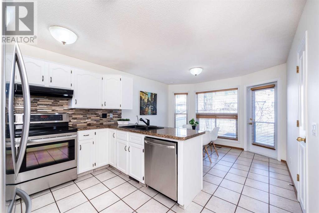 Property at 251 Douglas Woods Drive SE image 1