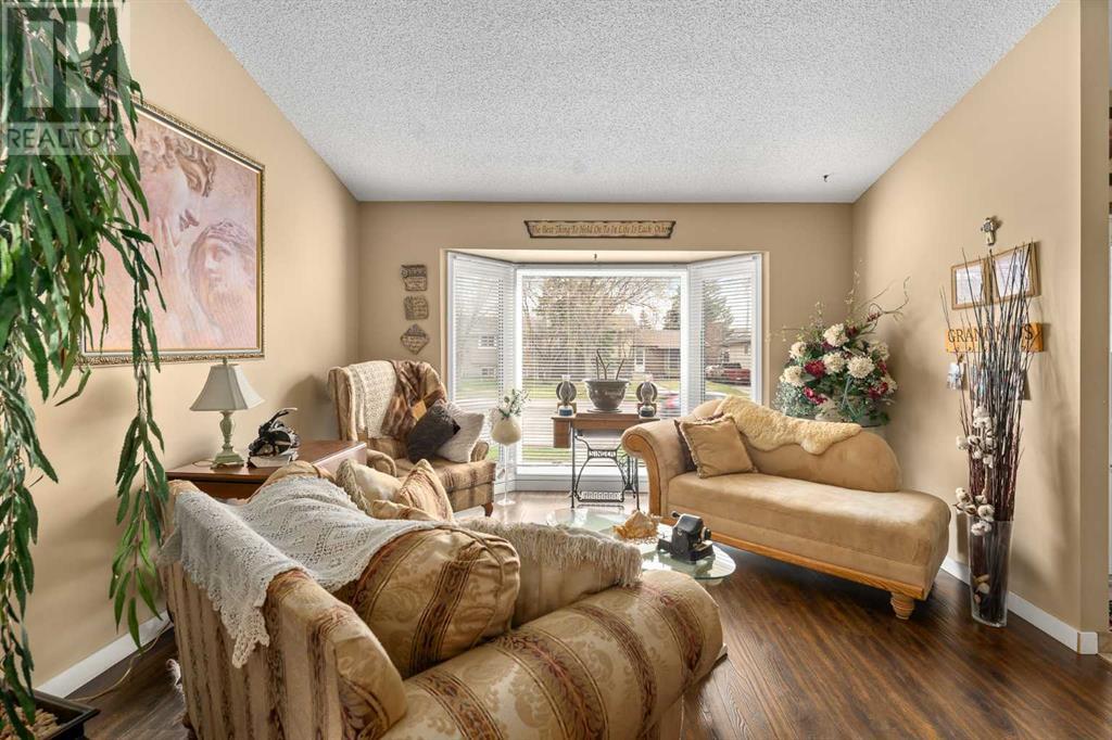 Property at 14691 Deer Ridge Drive SE image 4