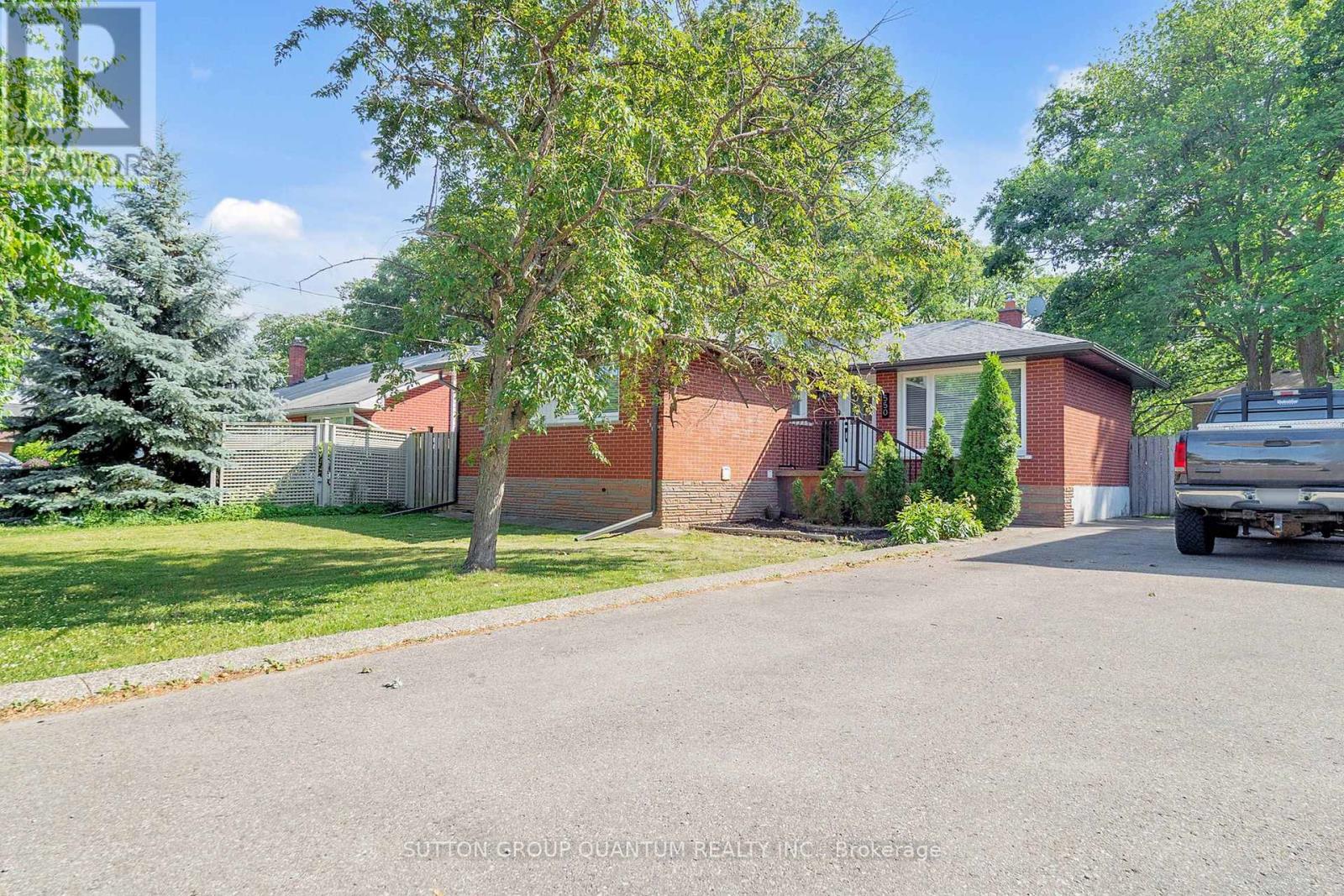 Property at 550 THIRD LINE image 3