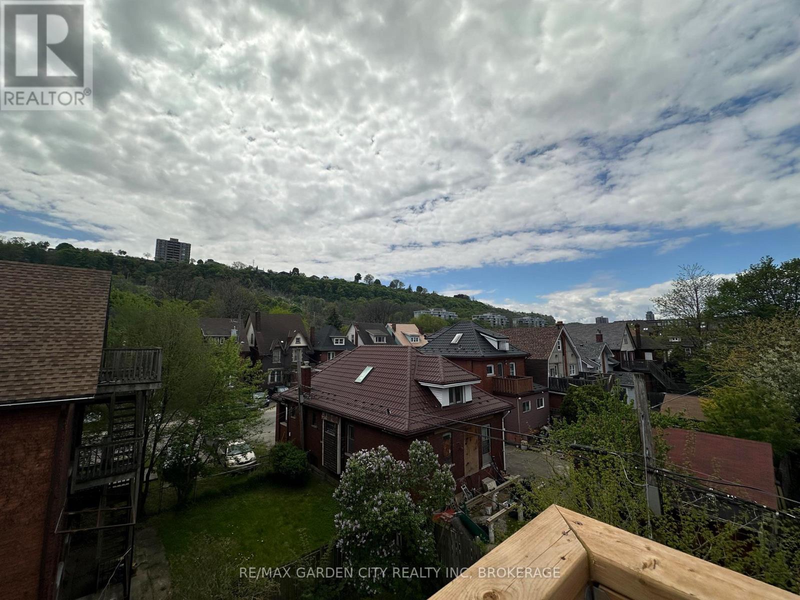 1 - 110 Myrtle Avenue, Hamilton, Ontario  L8M 2G2 - Photo 16 - X12245687