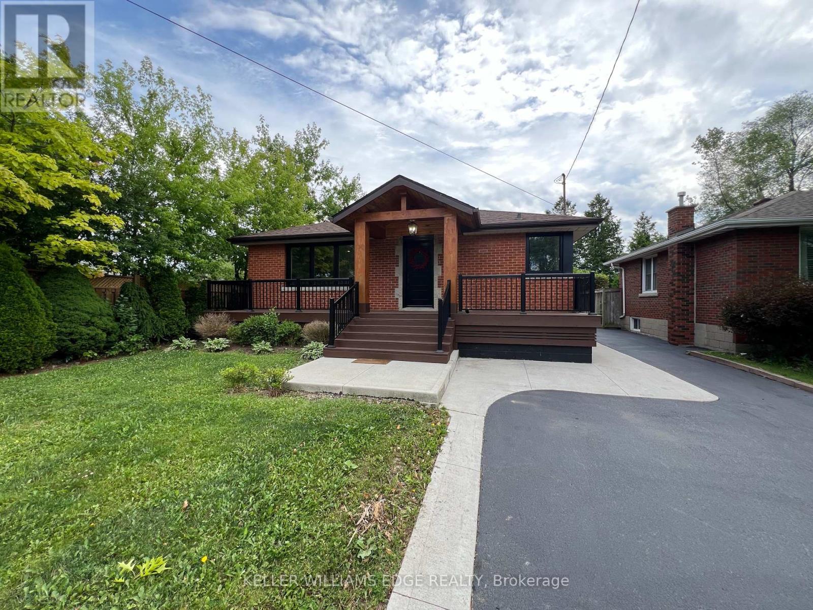142 South Bend Road E, Hamilton (Balfour), Ontario  L9A 2B6 - Photo 1 - X12245637