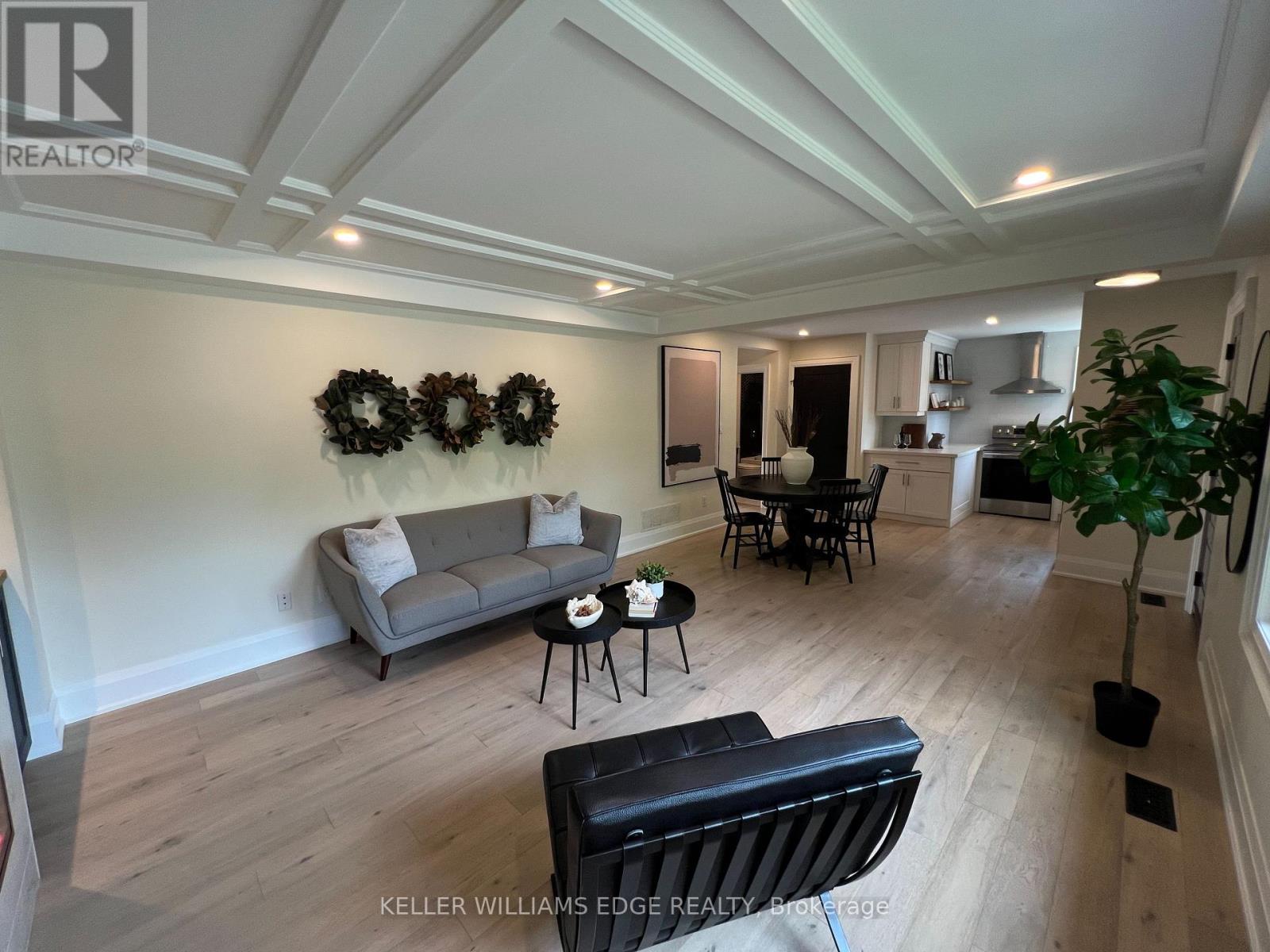 142 South Bend Road E, Hamilton (Balfour), Ontario  L9A 2B6 - Photo 8 - X12245637