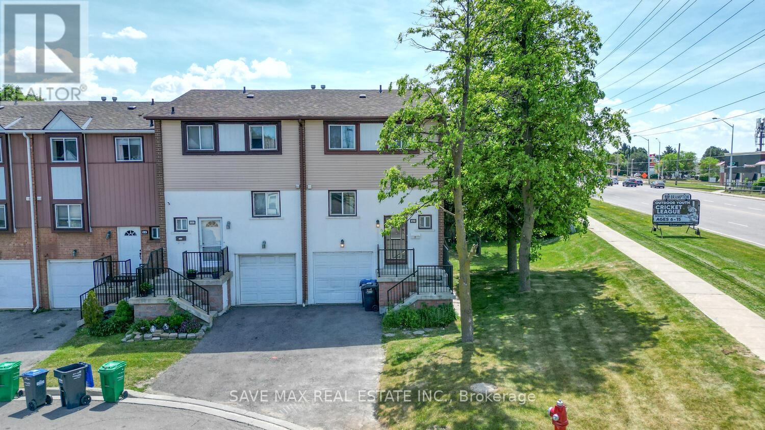 Property at 62 MOREGATE CRESCENT image 1