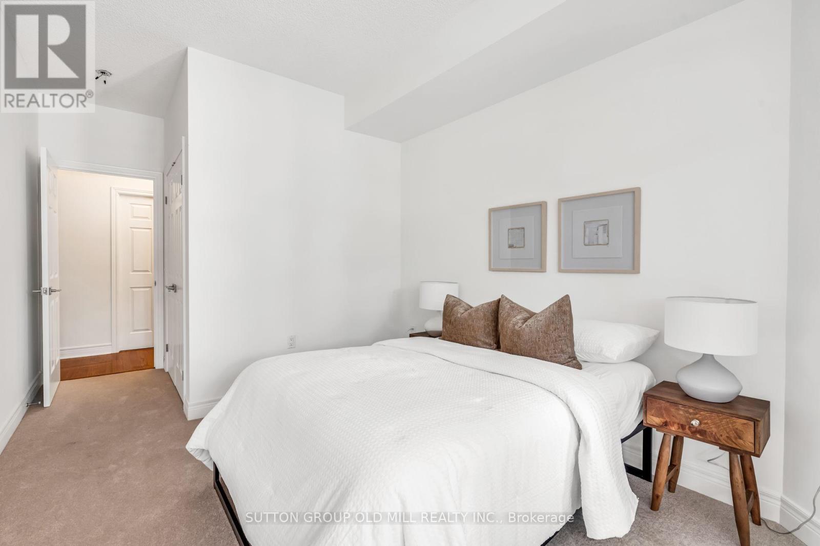 206 - 10 Old Mill Trail, Toronto, Ontario  M8X 2Y9 - Photo 23 - W12245703