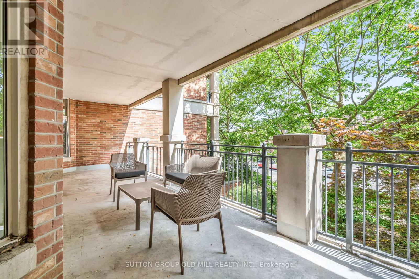 206 - 10 Old Mill Trail, Toronto, Ontario  M8X 2Y9 - Photo 25 - W12245703