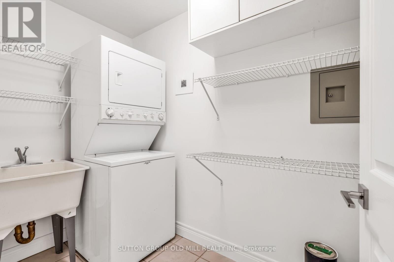 206 - 10 Old Mill Trail, Toronto, Ontario  M8X 2Y9 - Photo 28 - W12245703