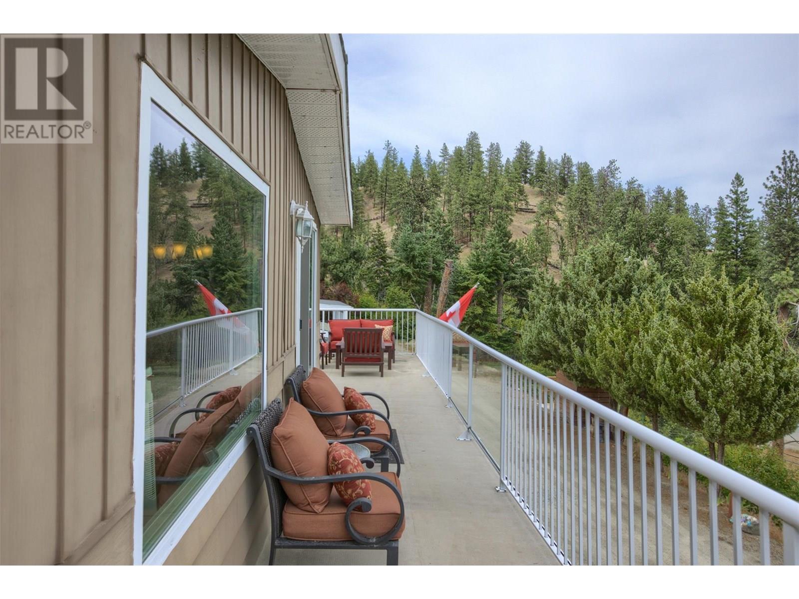 6711 Highway 97 Unit# 34 Peachland Photo 23