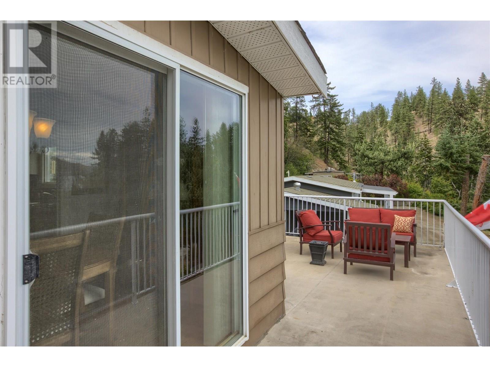 6711 Highway 97 Unit# 34 Peachland Photo 29