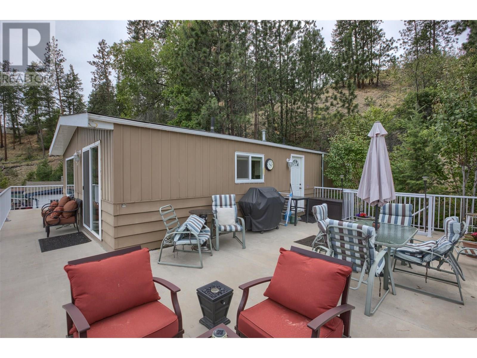 6711 Highway 97 Unit# 34 Peachland Photo 31