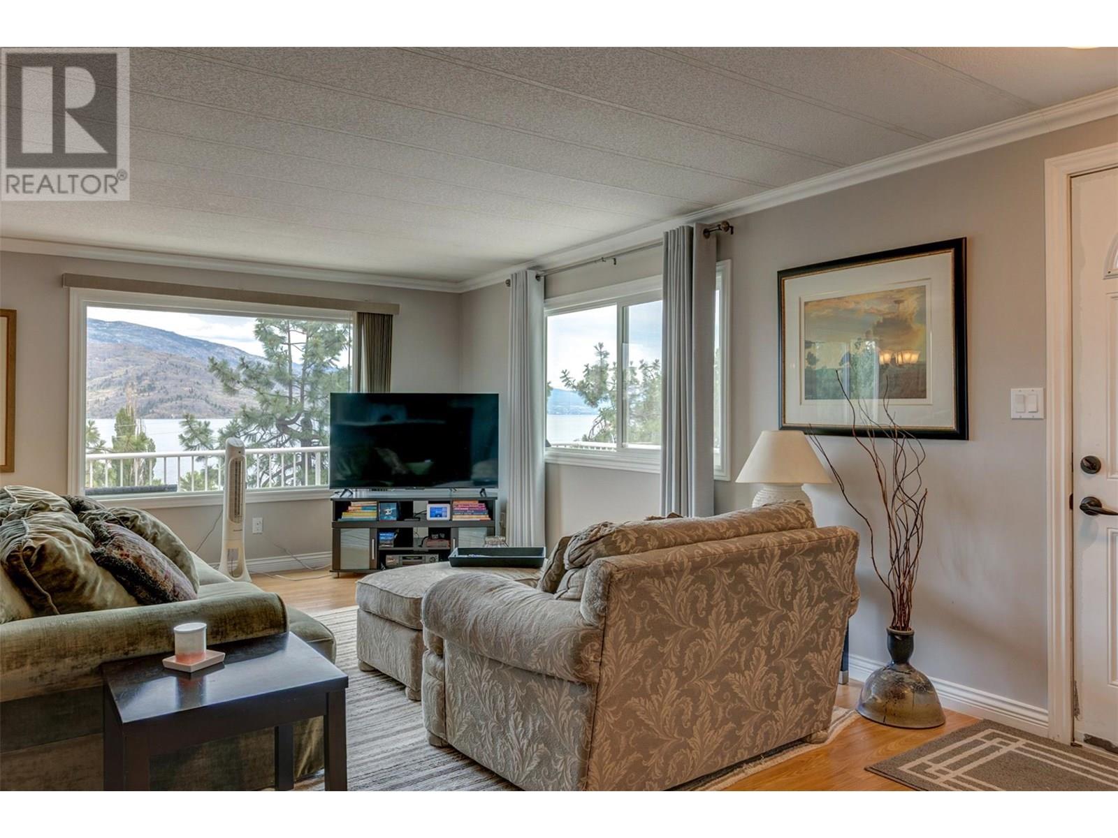 6711 Highway 97 Unit# 34 Peachland Photo 4