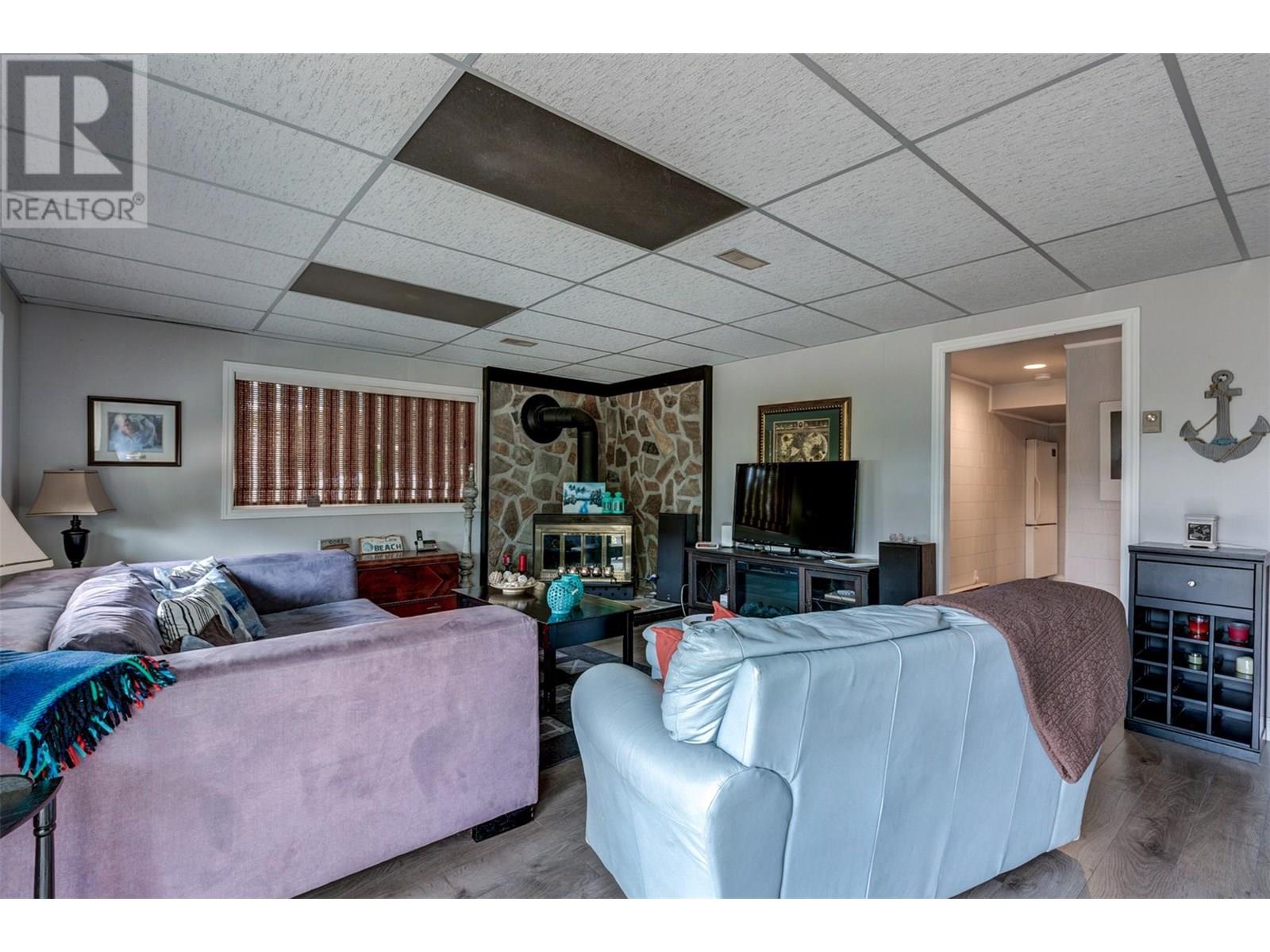 6711 Highway 97 Unit# 34 Peachland Photo 7