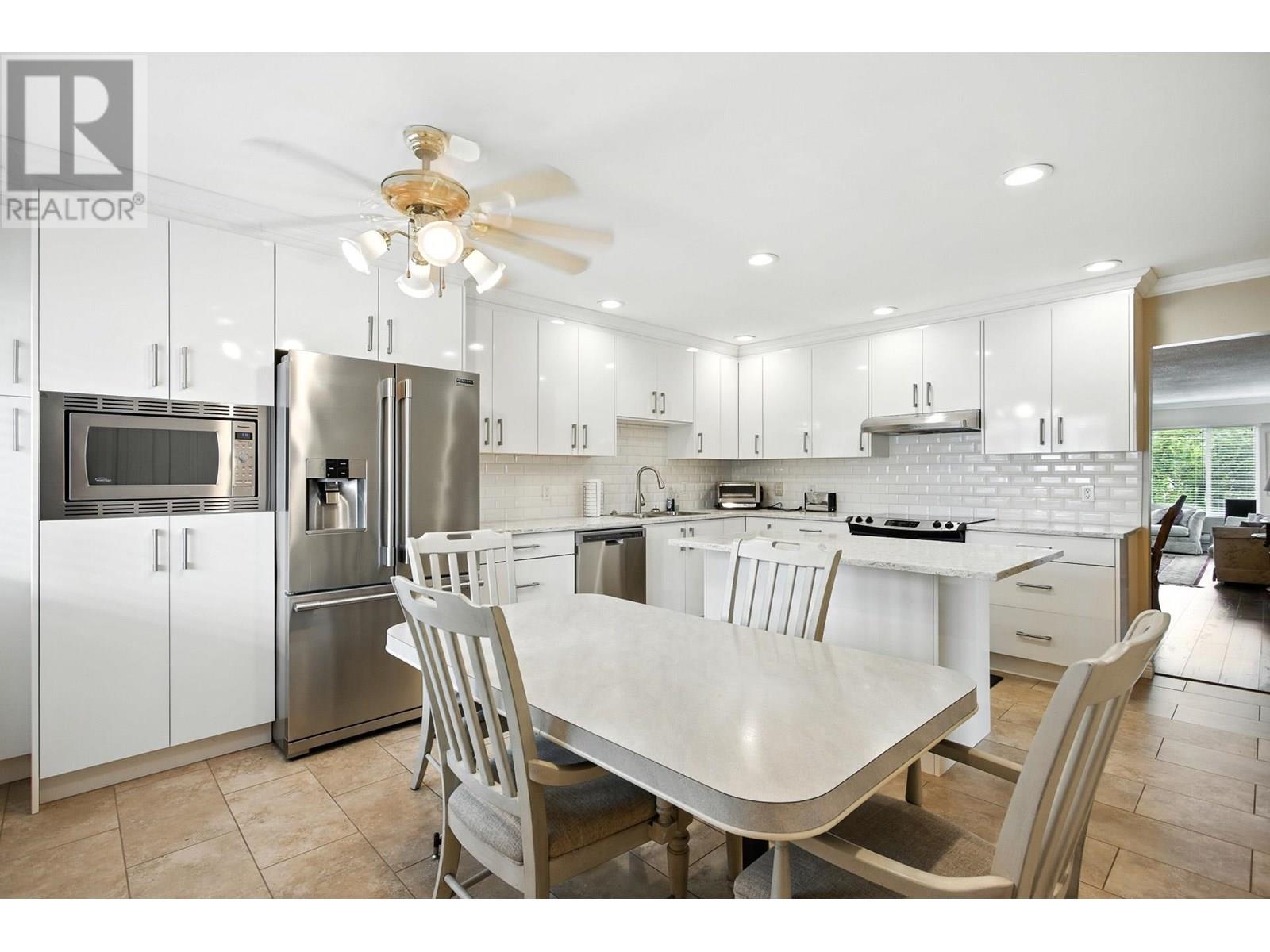 Property at 867 869 SPERLING AVENUE image 5